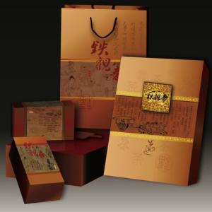 品道茶业  名山出名茶 名茶在品道 主营：铁观音、正山小钟、金骏眉、大红袍  地址：厦门市观音山半屏山路121号   购买请赖丽平 13779983386 0592-5021808 QQ：444976541