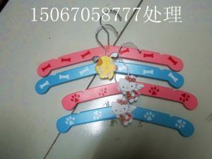 儿童木制衣架20000只1.8元处理15067058777