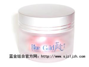 最好的祛痘产品介绍祛痘印小窍门祛痘产品首选蓝金组合，蓝金组合是最好的祛痘产品。下面最好的祛痘产品介绍祛痘印小窍门：⑴